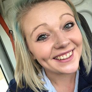 Meet your Posher, Briana